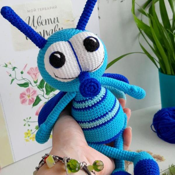 Stuffed toy fly,crochet toy insect,Baby shower gift,gift idea for Christmas,nursery toys for babies and toddlers,Baby photo prop,bugs toys